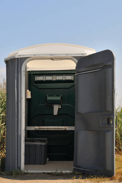 Best Porta potty rental near me  in Jeanerette, LA